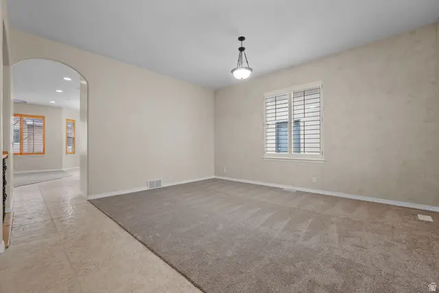 10596 S Pinyon Pines Ct W, South Jordan, UT 84095 - #3
