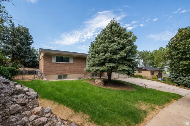 1477 Harrop St, Ogden, UT 84404 - #2