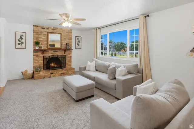 193 S Talbot Dr, Layton, UT 84041 - #2