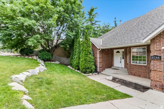 8744 S Danish Rd E, Sandy, UT 84093 - #2