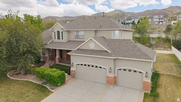 598 E Hollow Creek Rd, Draper, UT 84020