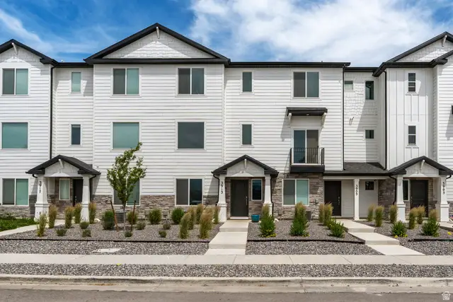 3913 N Eagle Pointe Ln, Eagle Mountain, UT 84005 - #2