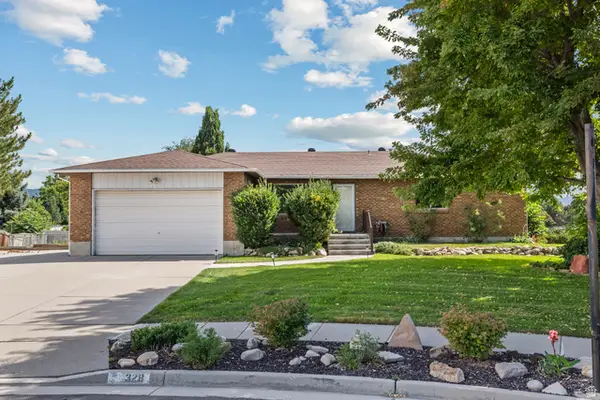 328 E Heather Ridge Cir, Sandy, UT 84070