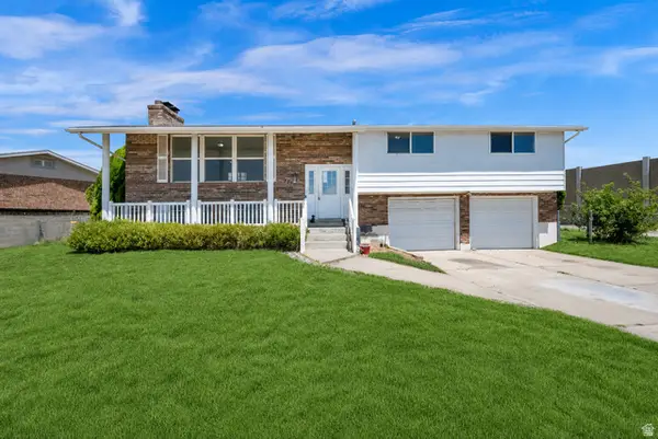 1453 S Valhalla Dr E, Clearfield, UT 84015