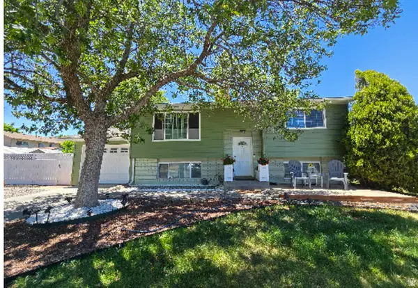 4432 S Woodgrove Dr, West Valley City, UT 84120