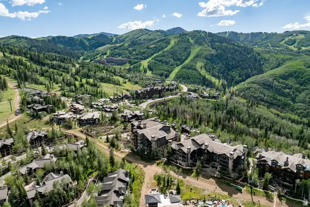 8880 Empire Club Dr #315, Park City, UT 84060 - #1