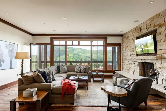 8880 Empire Club Dr #315, Park City, UT 84060 - #3