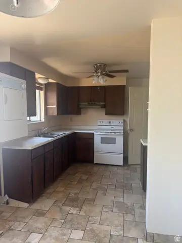 992 N 300 E, Orem, UT 84057 - #2