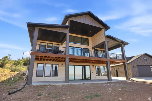 571 W Coopers Cir, Garden City, UT 84028 - #1