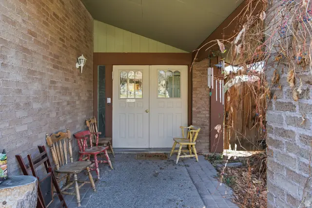 990 E Cedar Ave N, Provo, UT 84604 - #3