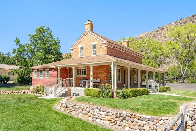 10 W Center St, Toquerville, UT 84774 - #3