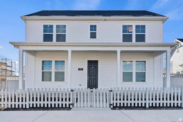 913 W Halvorsen Pkwy, Saratoga Springs, UT 84045 - #1
