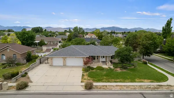9608 S Royalty Ln W, South Jordan, UT 84095