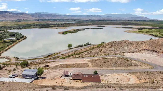 370 W Lake View Dr, Redmond, UT 84652 - #3