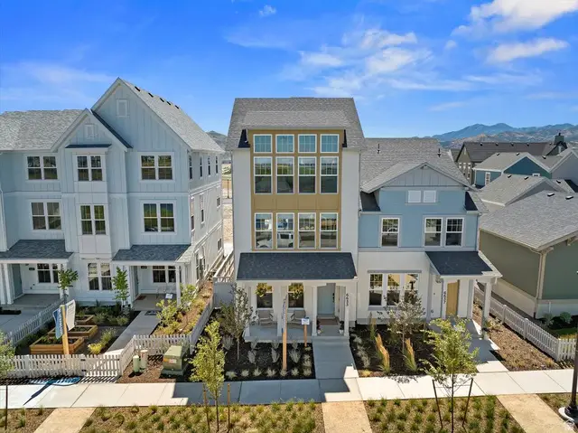 6633 W Lake Ave S, South Jordan, UT 84009 - #2