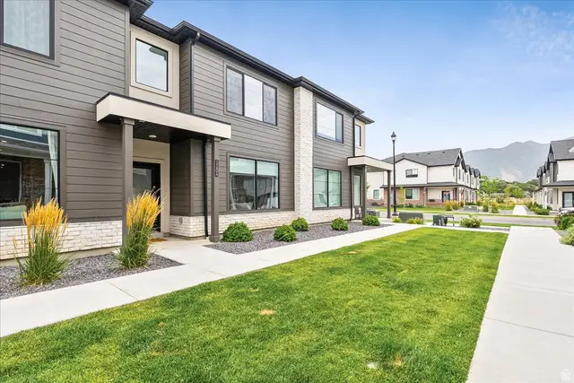 1104 S 200 E, Spanish Fork, UT 84660 - #2