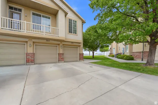 703 Buckingham Dr, North Salt Lake, UT 84054 - #2