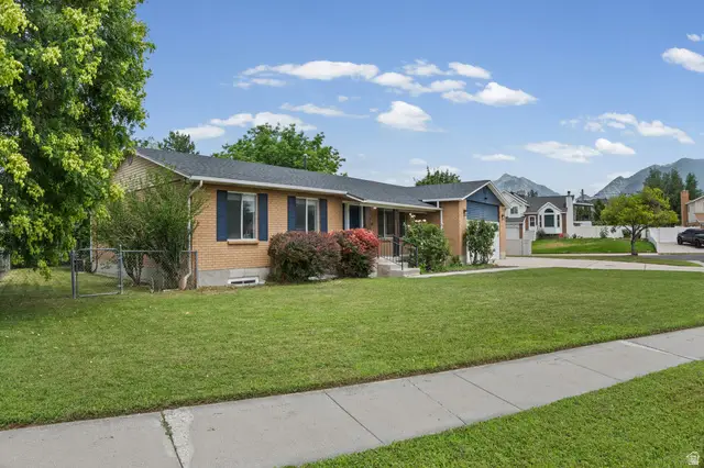 341 E Heather Ridge Cir, Sandy, UT 84070 - #3
