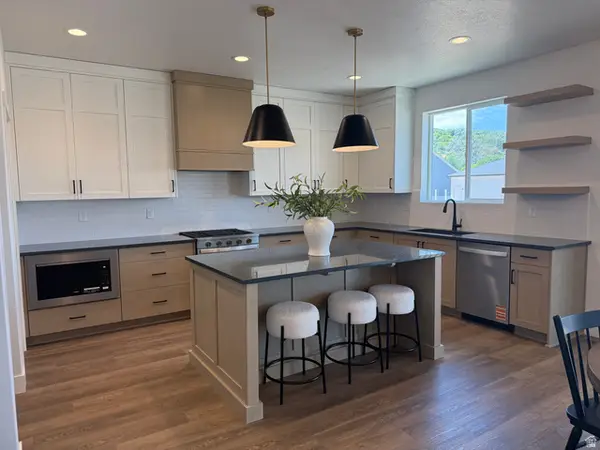 6379 S Ray Dr #104, South Weber, UT 84405