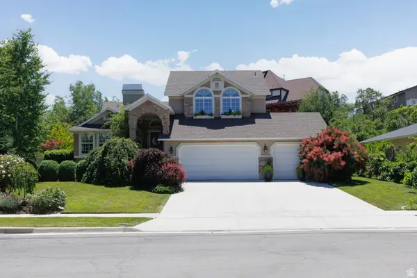 2050 E Johnstone Dr, Sandy, UT 84093