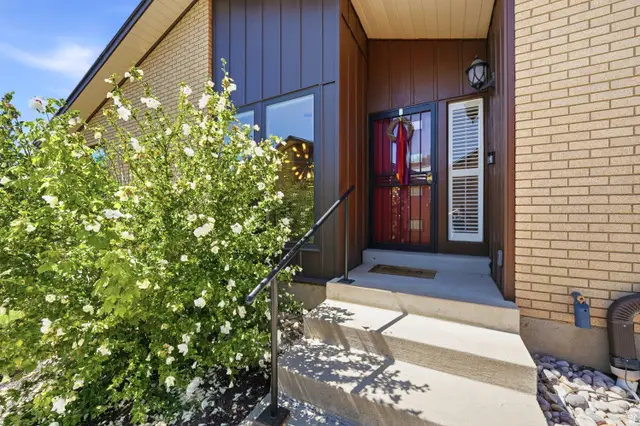 3989 S 2250 E, Holladay, UT 84124 - #2