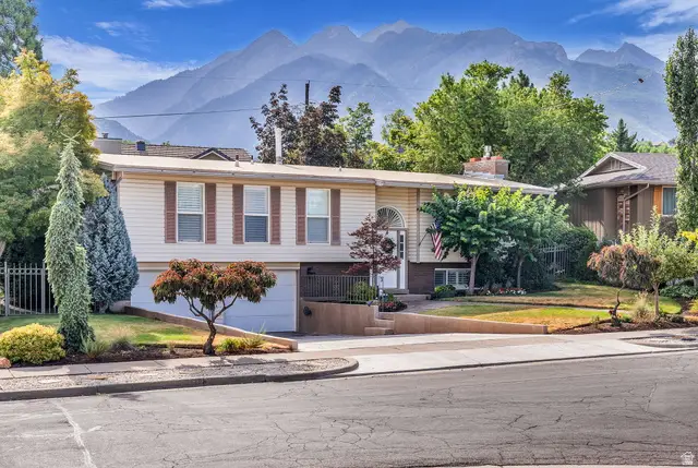 6653 S Guntherwoods Ln, Cottonwood Heights, UT 84121 - #1