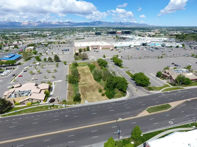 10510 S State St, Sandy, UT 84070 - #3