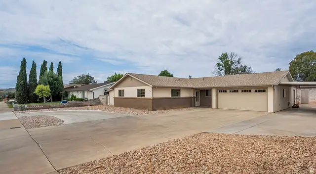 846 S 900 E, Saint George, UT 84790 - #1