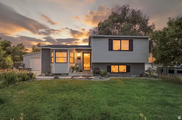 697 W 3 O'clock Dr S, Tooele, UT 84074