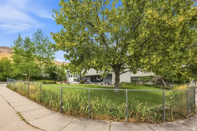 697 W 3 O'clock Dr S, Tooele, UT 84074 - #3