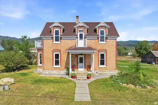 15 S 200 St E, Fairview, UT 84629 - #1