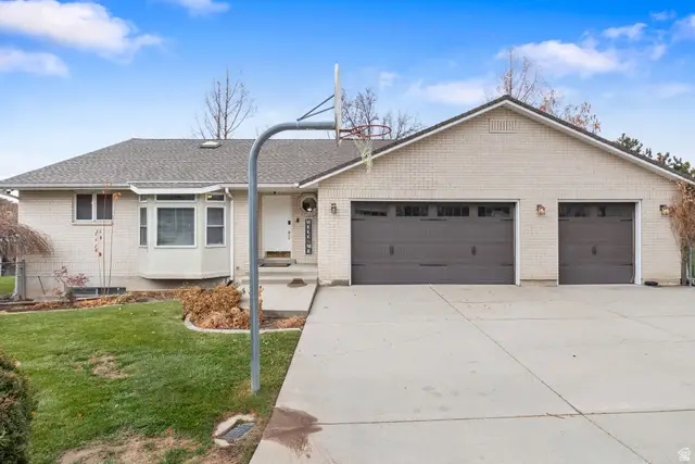 1504 E Spring Ln, Holladay, UT 84117 - #3