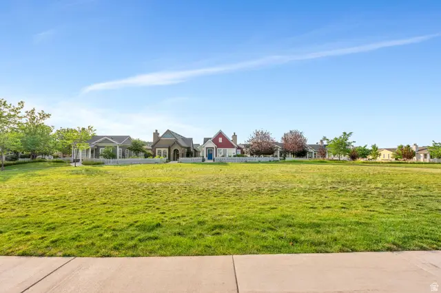 11117 S Cascabel Dr, South Jordan, UT 84009 - #3