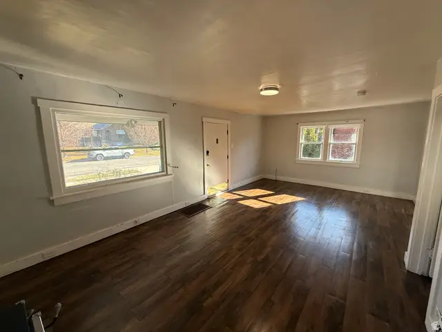 918 S Greenwood Ter E, Salt Lake City, UT 84105 - #3