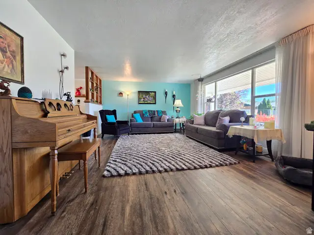 610 Holiday Dr, Brigham City, UT 84302 - #3