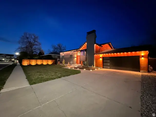 8641 S Buena Vista Dr E, Sandy, UT 84094 - #2