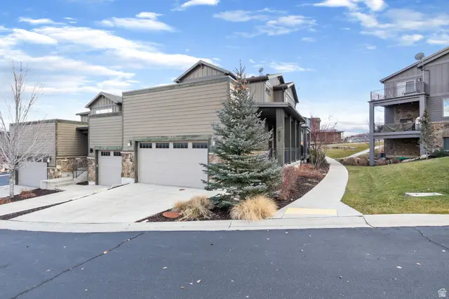 832 S Edgewater Ct #4, Huntsville, UT 84317 - #3
