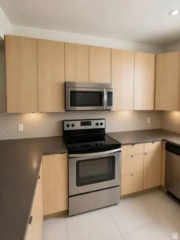 7750 S Rooftop Dr W, Midvale, UT 84047 - #3