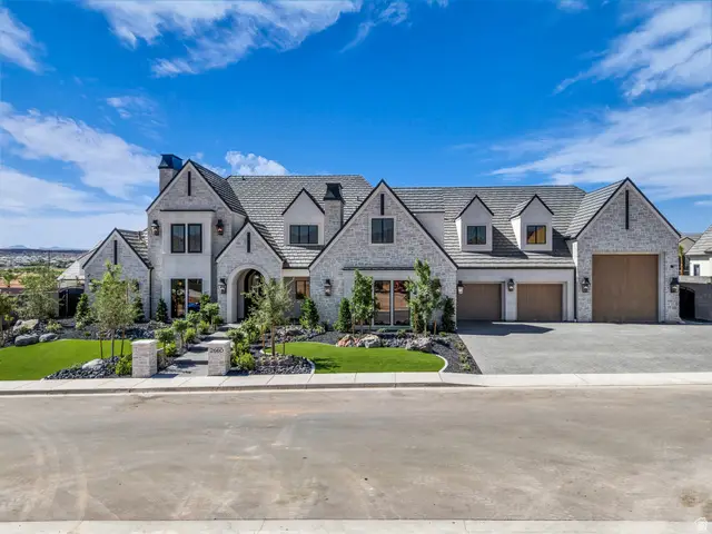 2660 E Cultivator Ln, Saint George, UT 84790 - #3