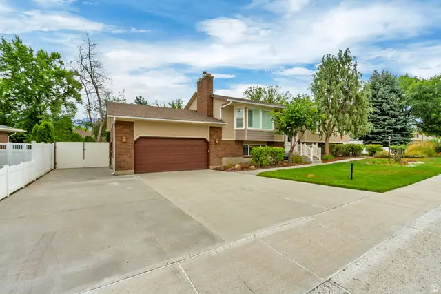 1737 E Sunrise Meadow Dr, Sandy, UT 84093 - #2