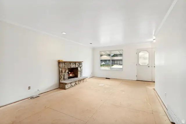 1447 E Hollow Dale Dr, Salt Lake City, UT 84121 - #3