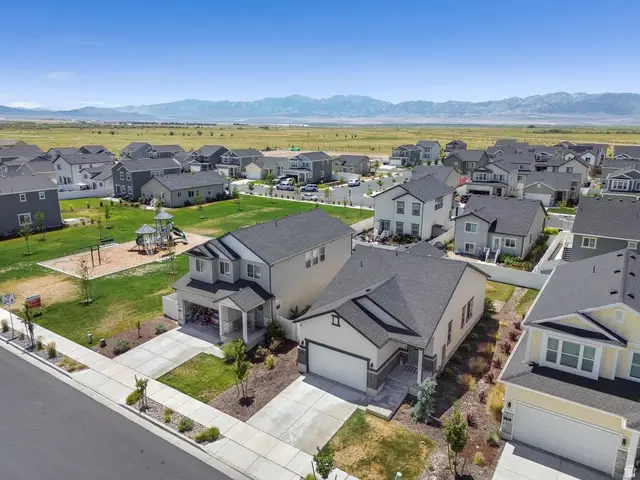 5707 N Regatta Ln, Stansbury Park, UT 84074 - #2