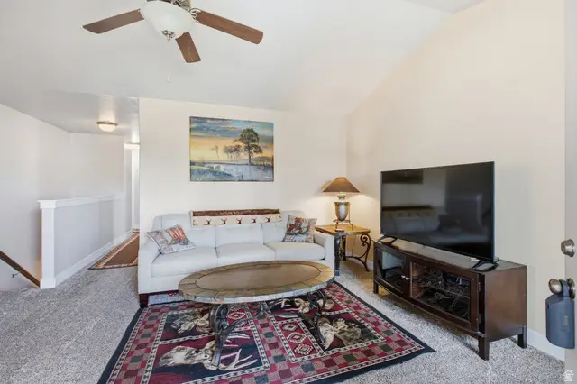 1854 W Shadow Dr, Eagle Mountain, UT 84005 - #3