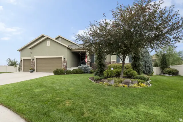 1319 S Thoroughbred Cir, Kaysville, UT 84037 - #2
