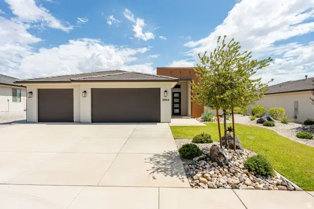3084 E Fuchsia Dr, Saint George, UT 84790 - #1
