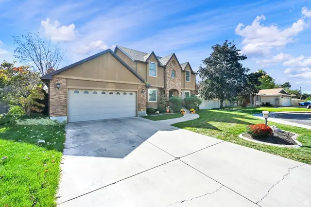 1358 E Heatherton Cir, Murray, UT 84121 - #3