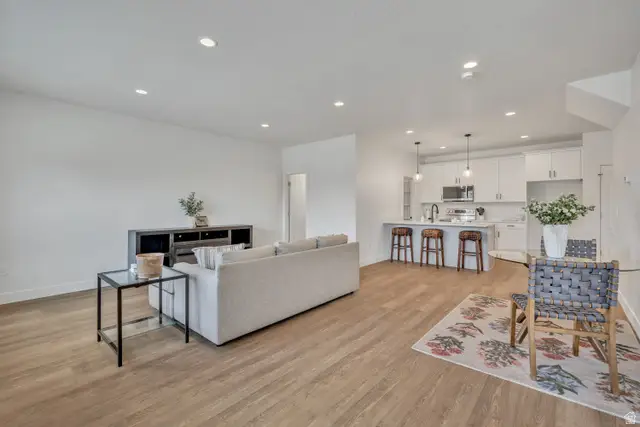 330 E 7635 S, Sandy, UT 84047 - #2