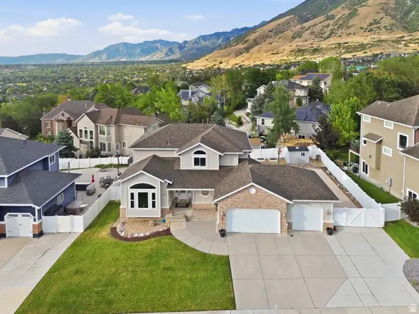 1361 E Martha Dunyon Cir, Draper, UT 84020