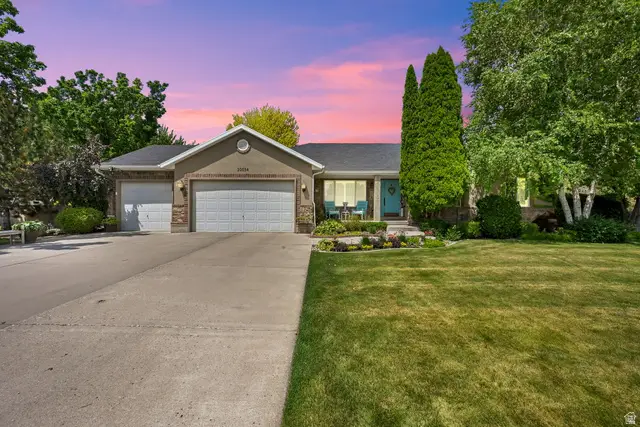 10034 S Jordan Cir, South Jordan, UT 84095 - #1