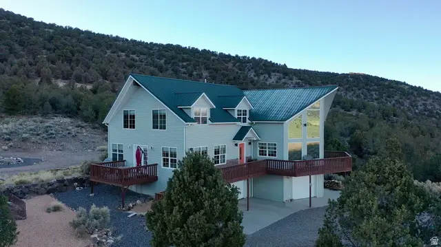 1915 E Bailey Acres Dr, Panguitch, UT 84759 - #2
